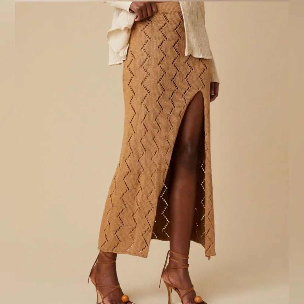Savannah Morrow The Label, Lauryn Midi Skirt, Almond, XL, Best for M-L